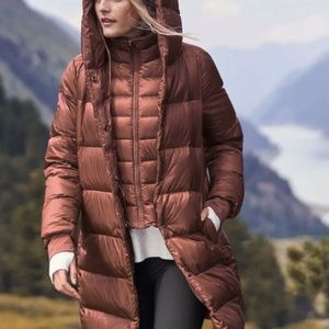 Athleta Lofty Down Coat Maple Red Womens Size M